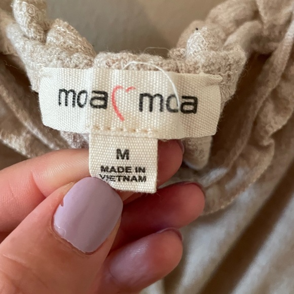 Bought from Dry Goods, worn once, tan tank top, size medium - Picture 4 of 4